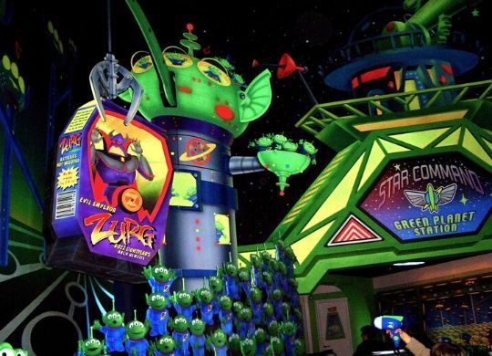 buzz lightyear laser attractie disneyland parijs foto