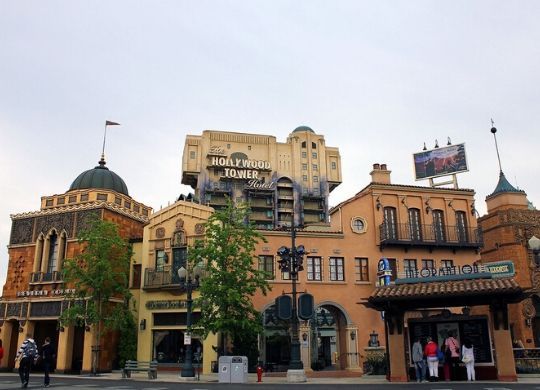 twilight zone tower of terror attractie disneyland parijs foto
