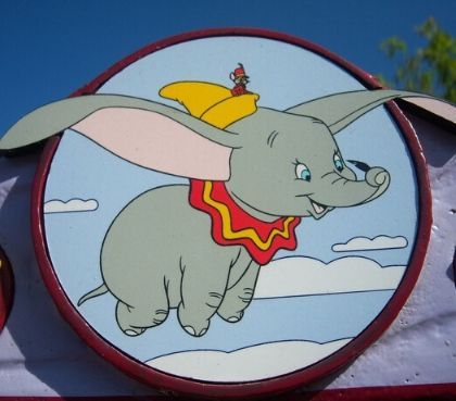 attractie dumbo the flying elephant disneyland parijs