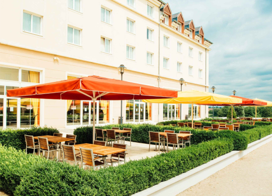 Terras faciliteiten Grand Magic Hotel